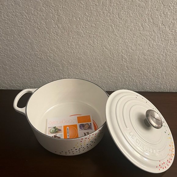 Le Creuset 4.5qt Pride Dutch Oven - Picture 2 of 8